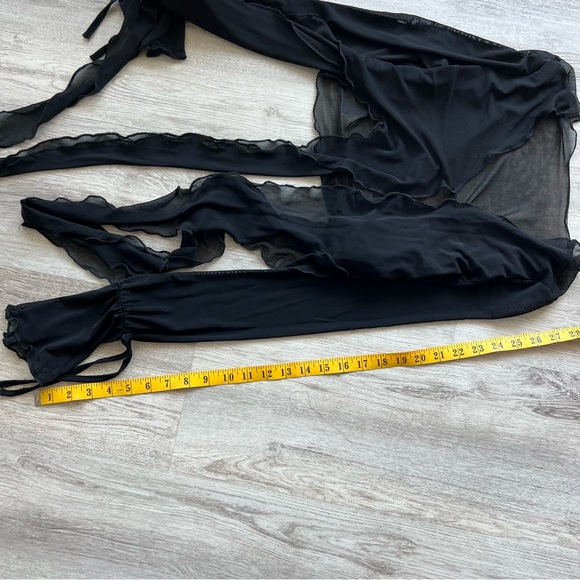 SOLD OUT ❌ SHEER BLACK LAYERED BELL SLEEVE TOP - Picture 5 of 6